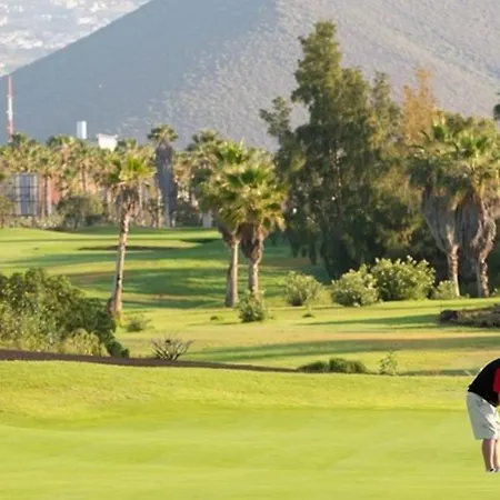 On The Golf Course By The Διαμέρισμα